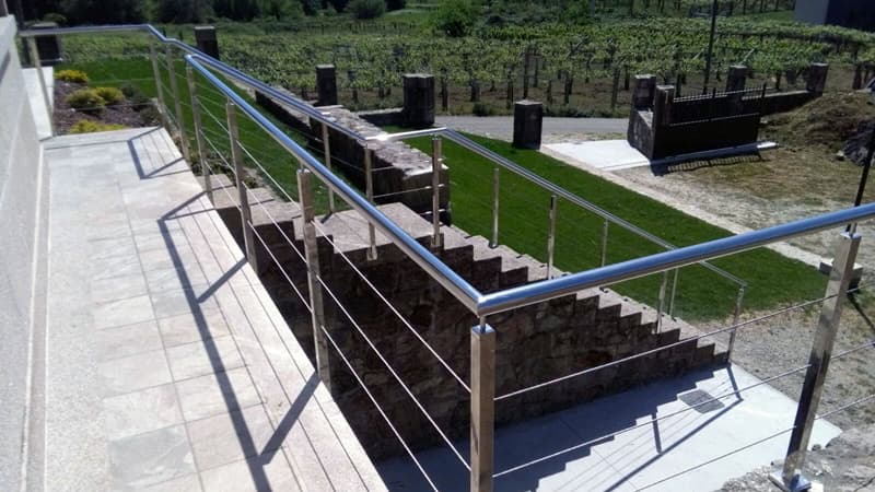 Confíe en un carpintero metálico próximo a Santiago para su proyecto